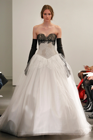 vera wang bridal fashion week spring summer 2014 black bodice and tulle skirt