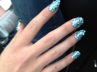 m k nails 1