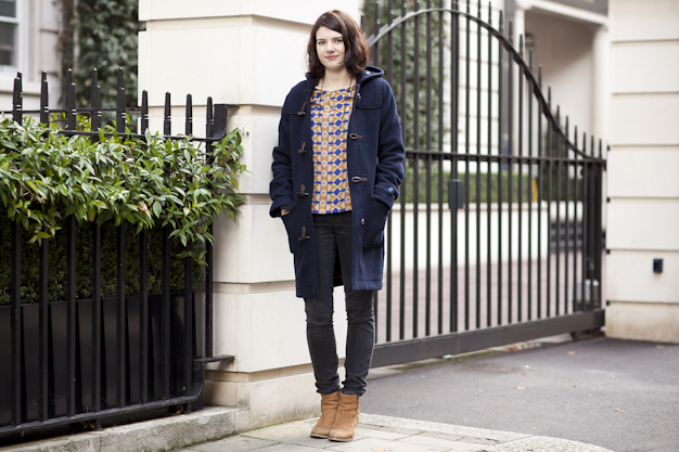 georgia simmonds elle features assistant