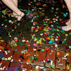 <p>The ELLE Guide to Throwing the Perfect Party</p>