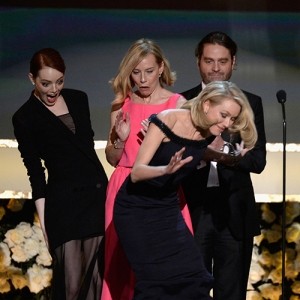 Naomi Watts' SAG Awards Stumble