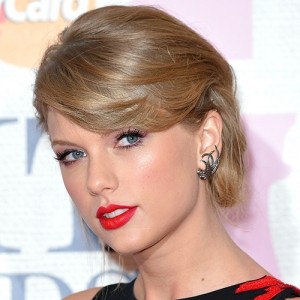 Get the look: Taylor Swift’s BRITs hair do